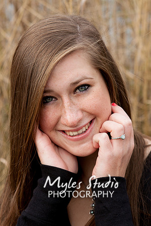 Girl's On Location Senior Portrait
