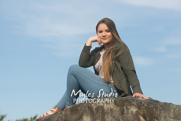 Girl's Senior Portrait - Longview Park