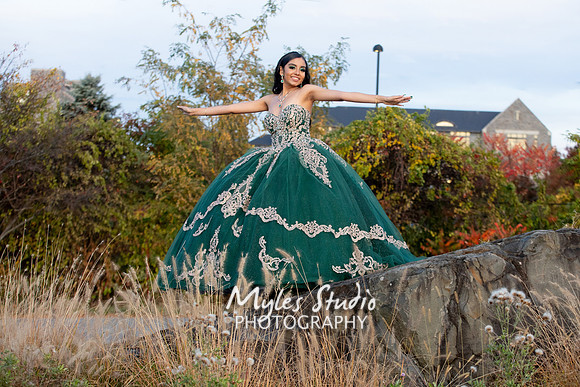Sweet 16 Portrait - Longview Park