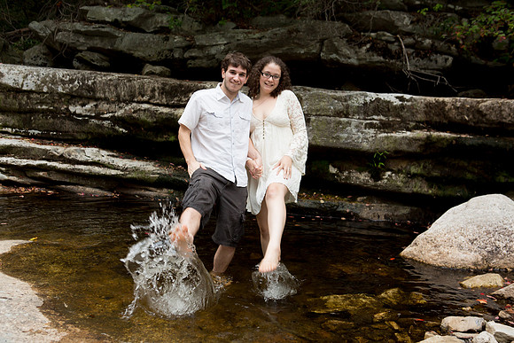 Summer Engagement Photo Shoot at Minnewaska State Park