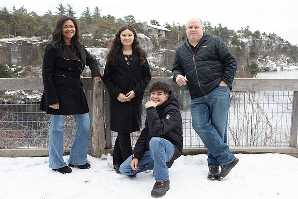Minnewaska State Park - Family Portrait